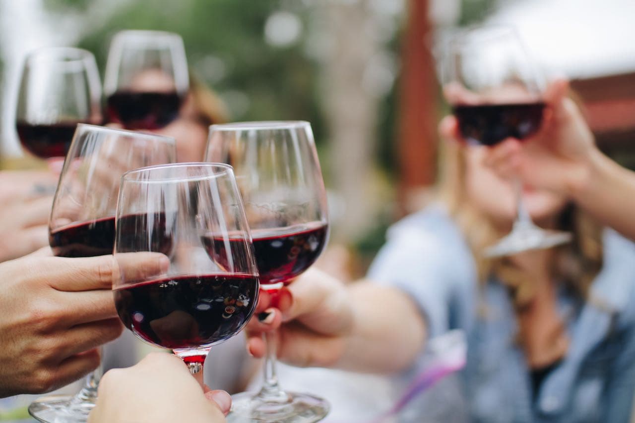 7 Ways To Prevent Wine-Stained Teeth