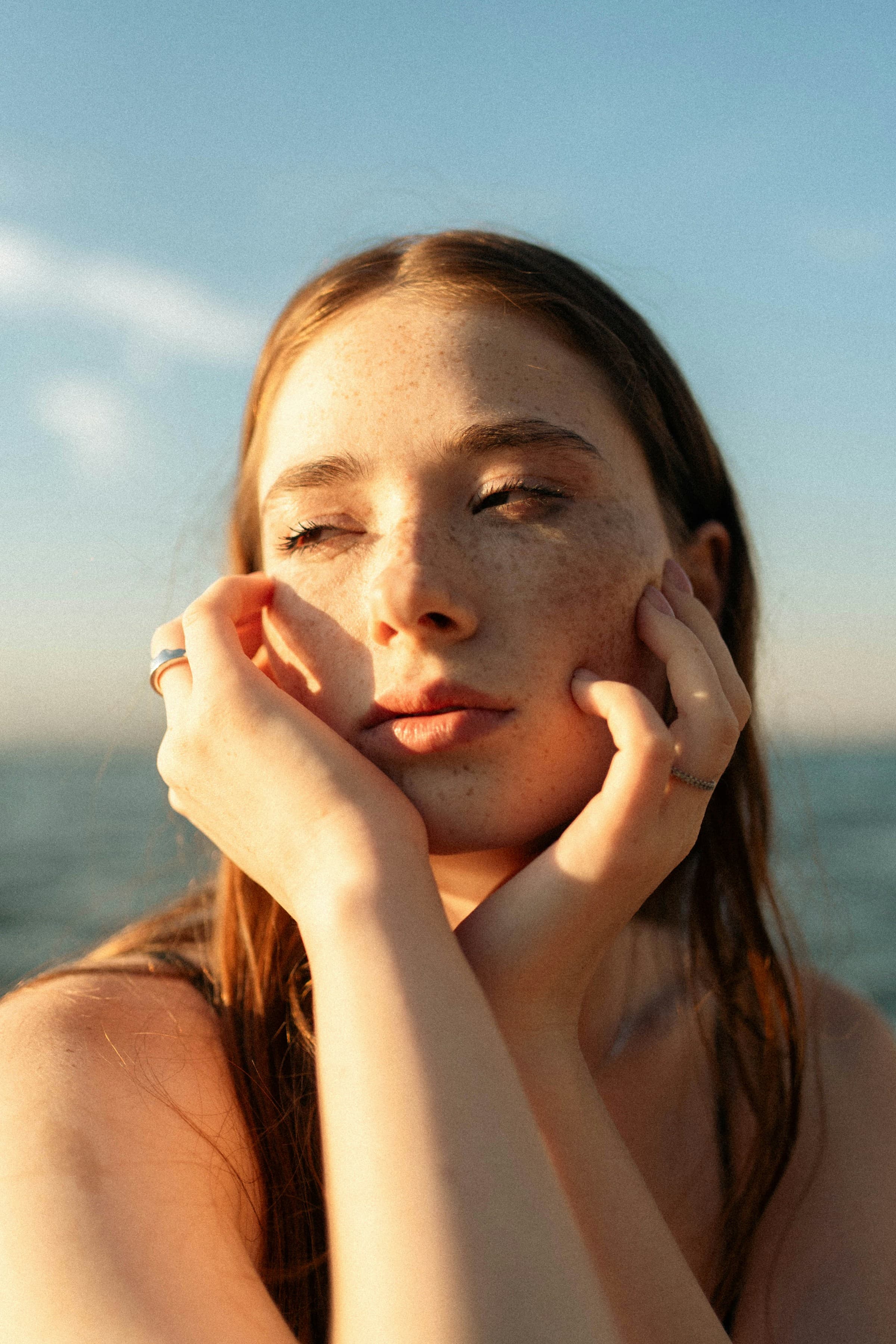 The AEDIT team covers What Happens During a Fractional Laser Treatment?
