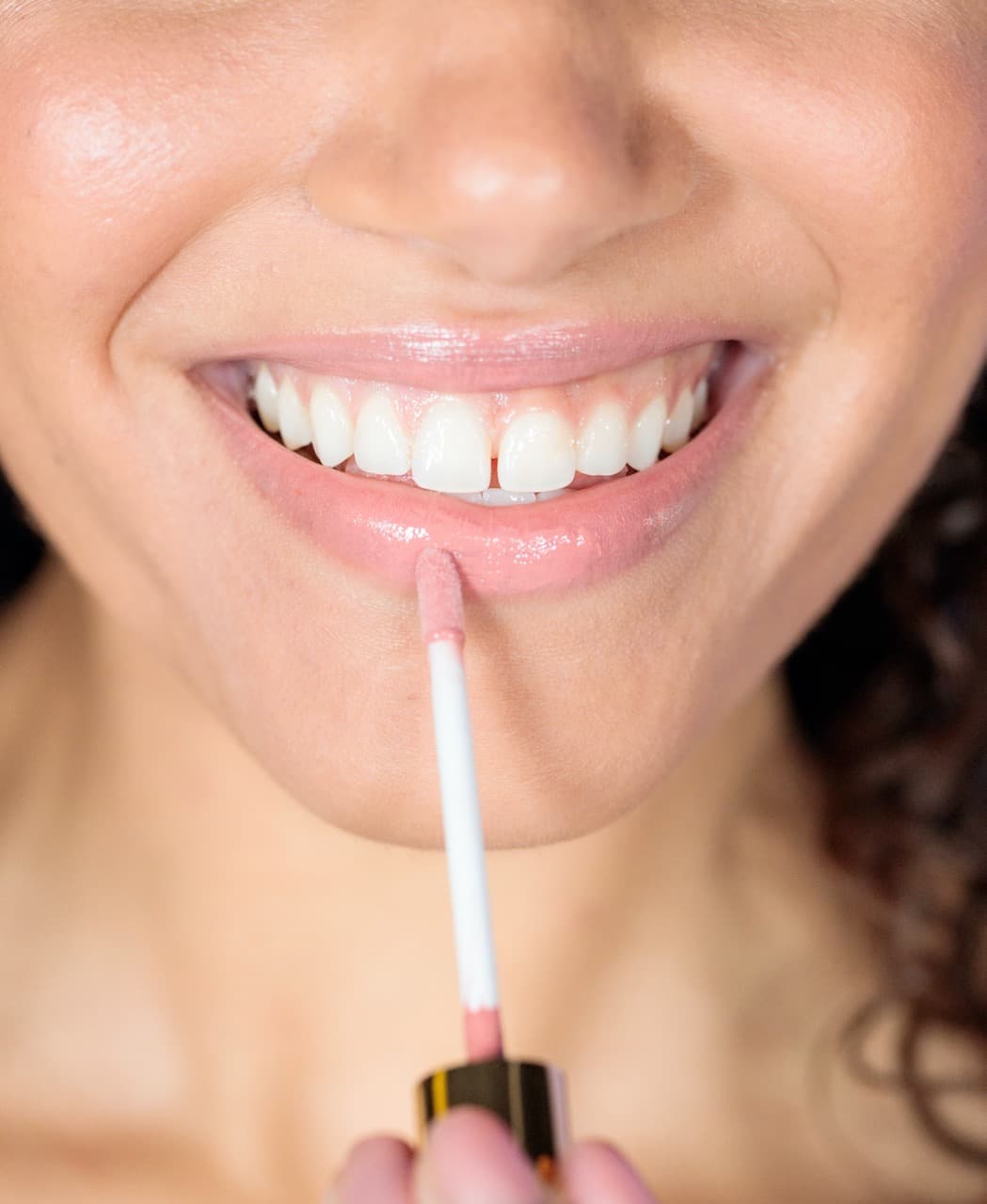 These 13 Lip Oils Prove Why Lip Gloss Is So Last Year