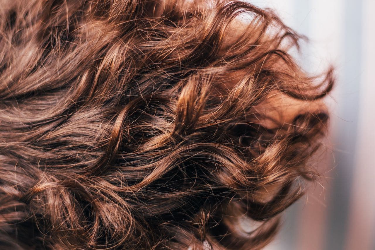 Exactly How To Maintain And Style Curly Hair