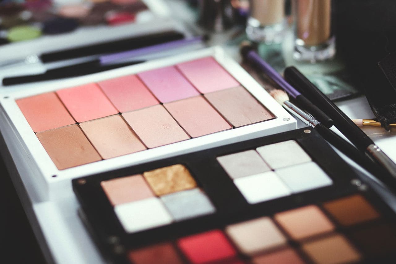 5 Tips For Glowing Holiday Skin From Celebrity Makeup Artist Daniel Martin