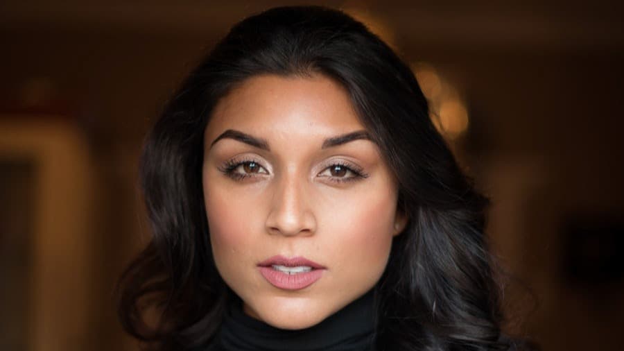 8 Ways To Get A More Defined Jawline